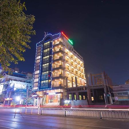 Sunrise Hotel มัณฑะเลย์ ภายนอก รูปภาพ