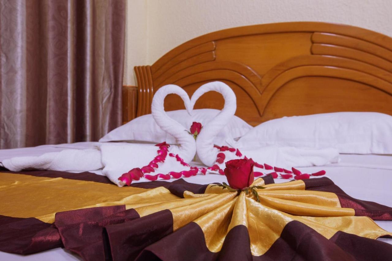 Sunrise Hotel มัณฑะเลย์ ภายนอก รูปภาพ