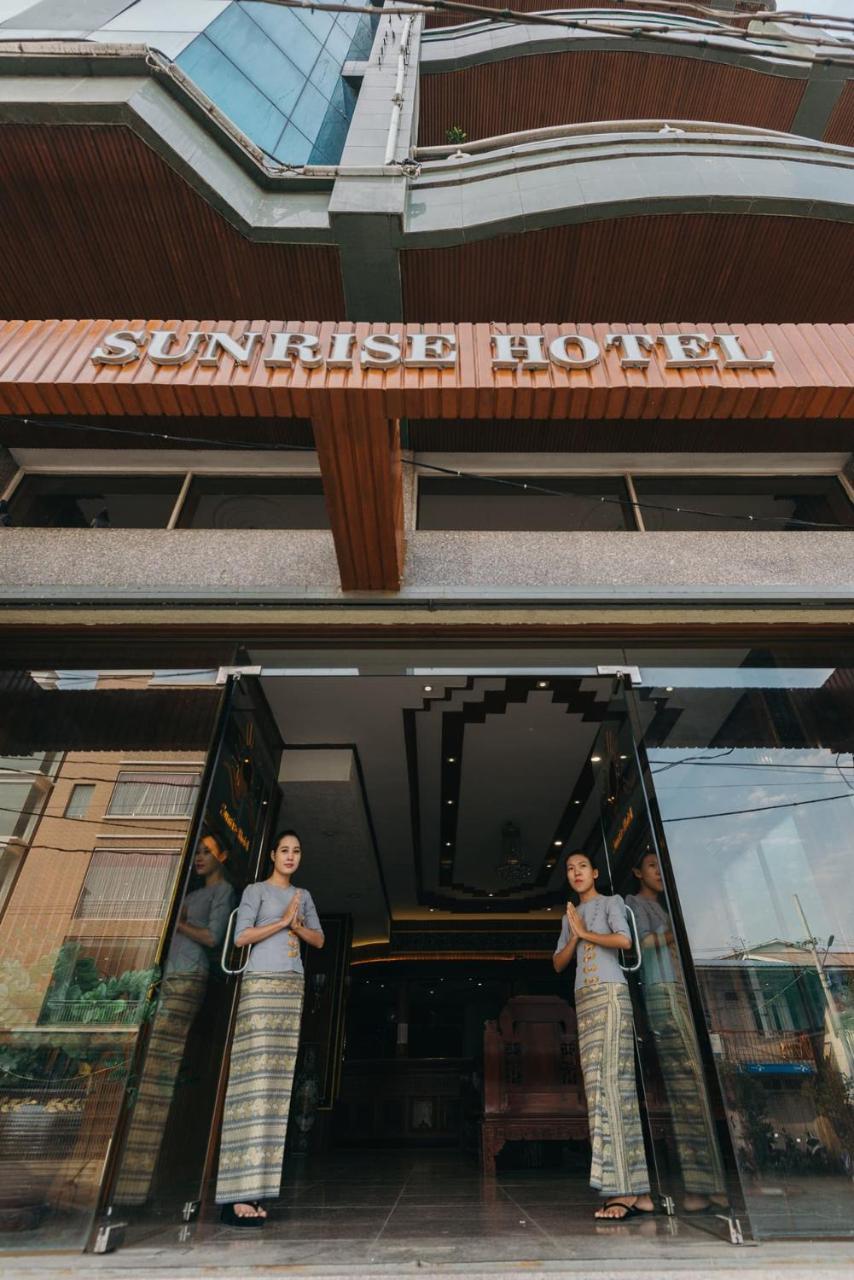 Sunrise Hotel มัณฑะเลย์ ภายนอก รูปภาพ