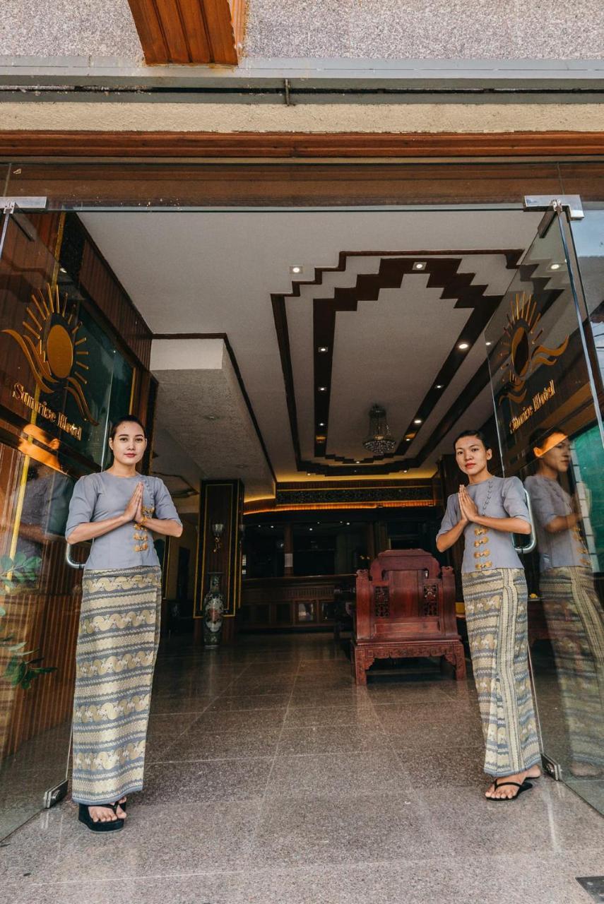 Sunrise Hotel มัณฑะเลย์ ภายนอก รูปภาพ