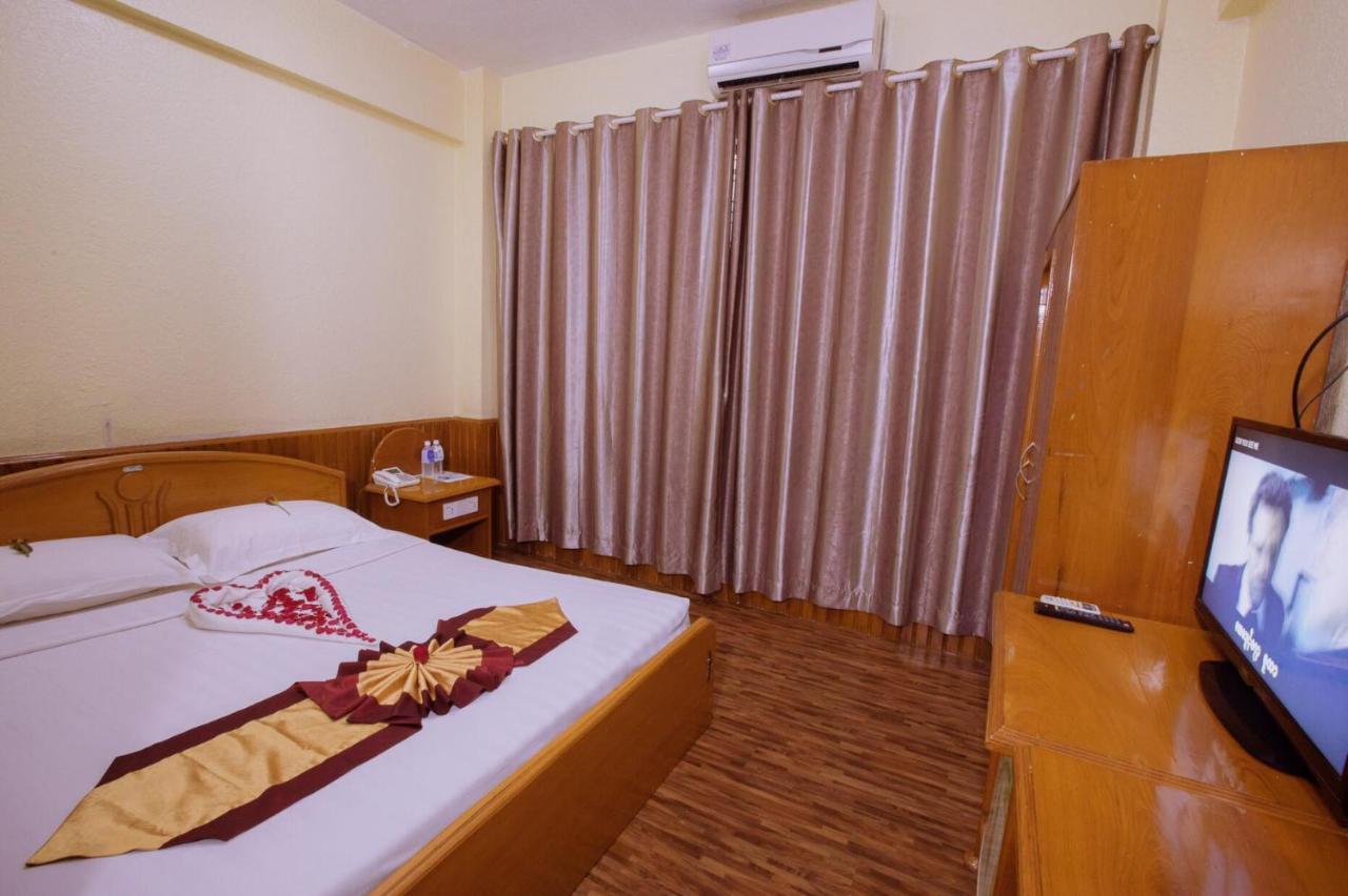 Sunrise Hotel มัณฑะเลย์ ภายนอก รูปภาพ